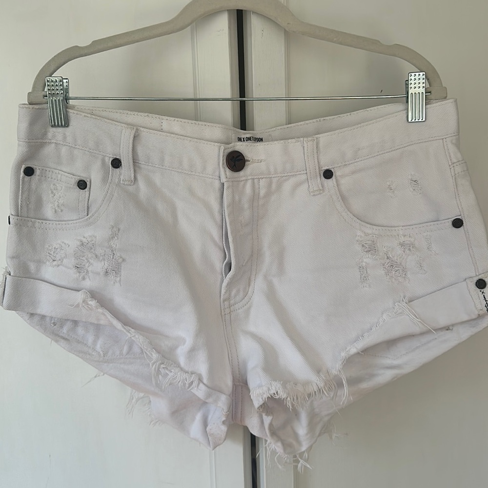 One Teaspoon Bandits low rise cut off white denim shorts